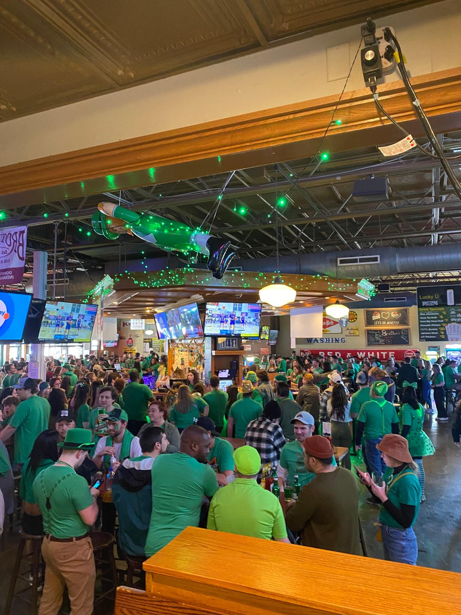 Well, well, well...looks like a bunch of lively lads and lassies had the luck of the Irish and made it out for St. Paddy's Day at Brothers! 🍀☘️

Thanks to all for a great weekend and for celebrating with us!