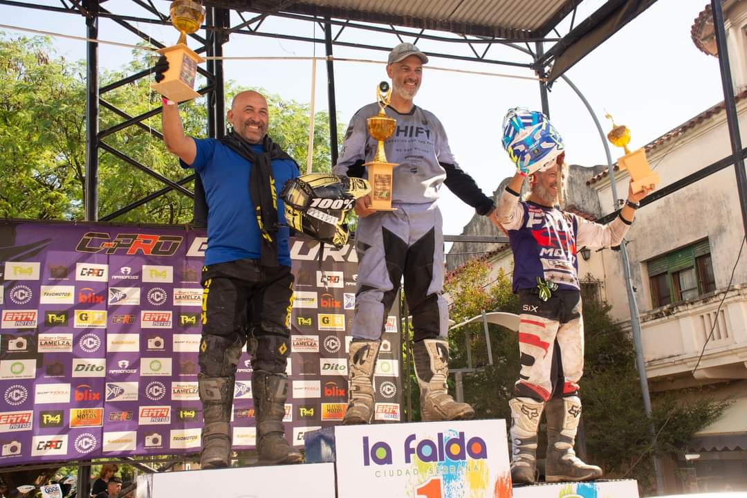 DiemingerJavier's tweet image. Durante el fin de semana recibimos al Campeonato Provincial de Enduro 🏍

🏁 Corredores locales y de otras ciudades nos visitaron, disfrutaron de los circuitos e hicieron vibrar a quienes estuvieron alentando hasta último momento.

Felicitaciones para todos 👏