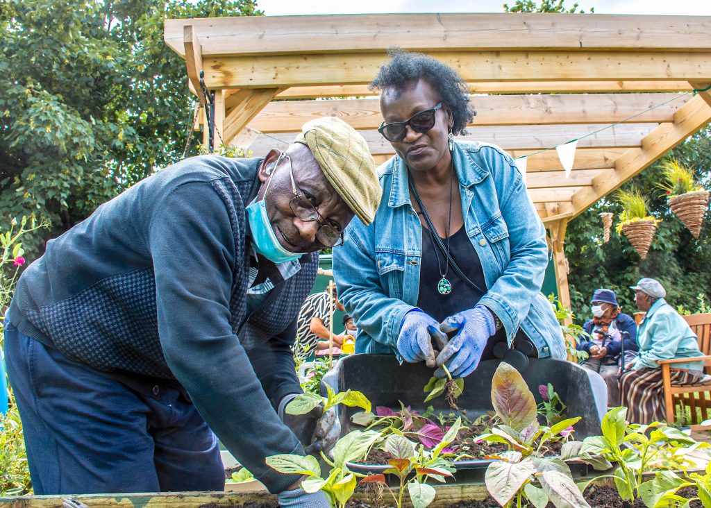 @AliveActivities are launching their new South Bristol dementia-friendly community allotment on Tuesday 26th March! 💚 The new site will be at Talbot Road Allotments in Brislington, running free weekly sessions from Tuesday 2nd April. 🌻 Find out more 👉 aliveactivities.org