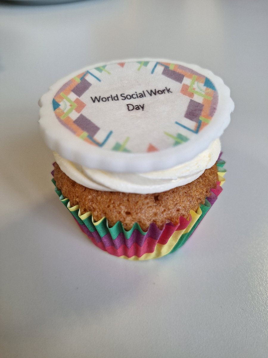 Happy World Social Work Day! Great event today with <a href="/Focus_iasw/">Focus Independent Adult Social Work</a> which included the obligatory WSWD cupcake 😃