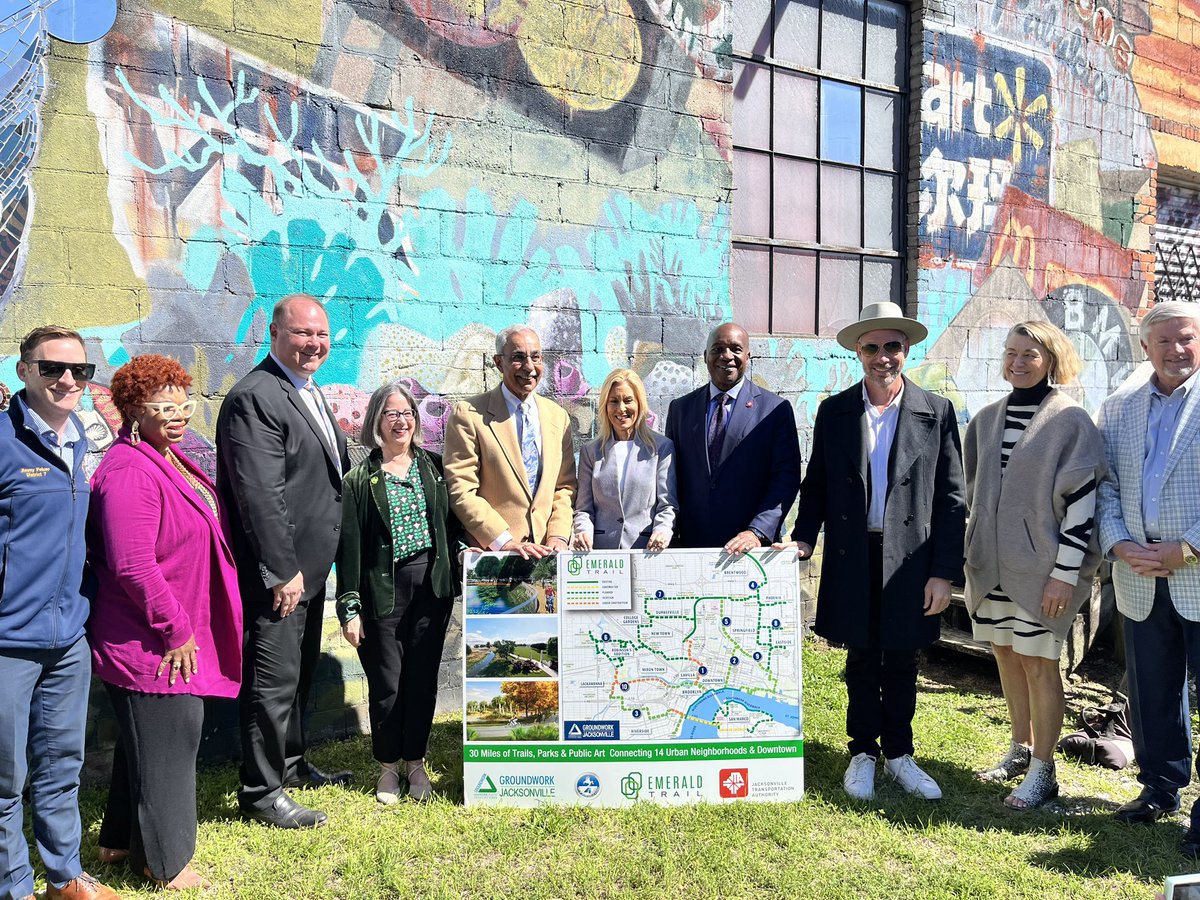 Lots of excitement as @MayorDeegan joined @JTAFLA, @GroundworkJax and other officials to announce the largest federal grant in Jacksonville history: $147 million in funding to complete the #EmeraldTrail! And more good things coming. #ilovejax
