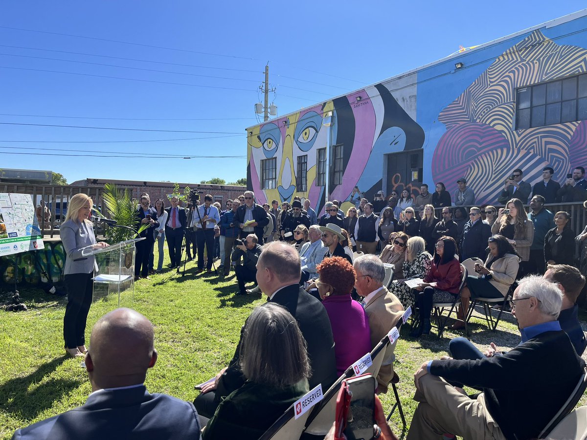 MelissainJax's tweet photo. Lots of excitement as @MayorDeegan joined @JTAFLA, @GroundworkJax and other officials to announce the largest federal grant in Jacksonville history: $147 million in funding to complete the #EmeraldTrail! And more good things coming. #ilovejax https://t.co/nCHQQjWkft