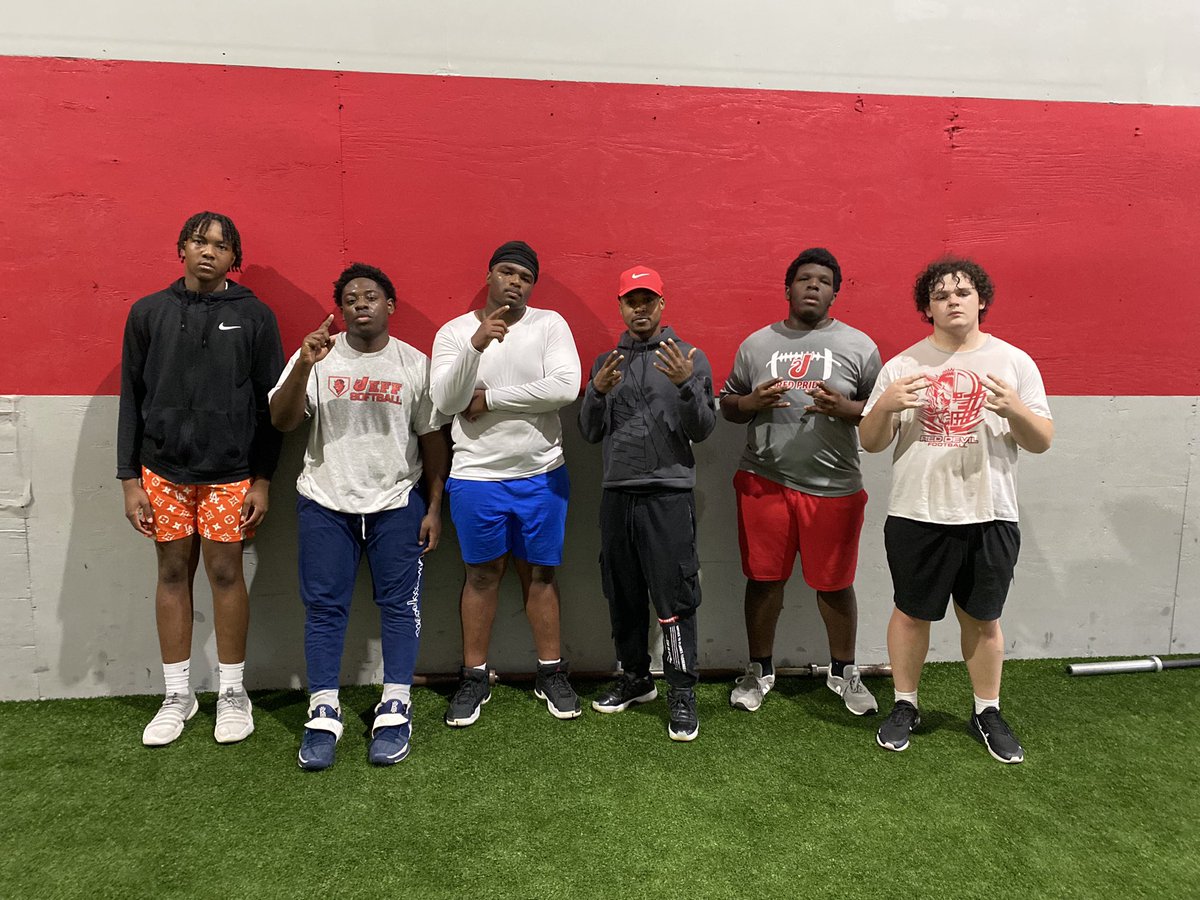 ayden_gossett's tweet photo. @Performance_007 got some work in today. Jeff up next @2smoothkriminal https://t.co/GxzvF0ZOzw