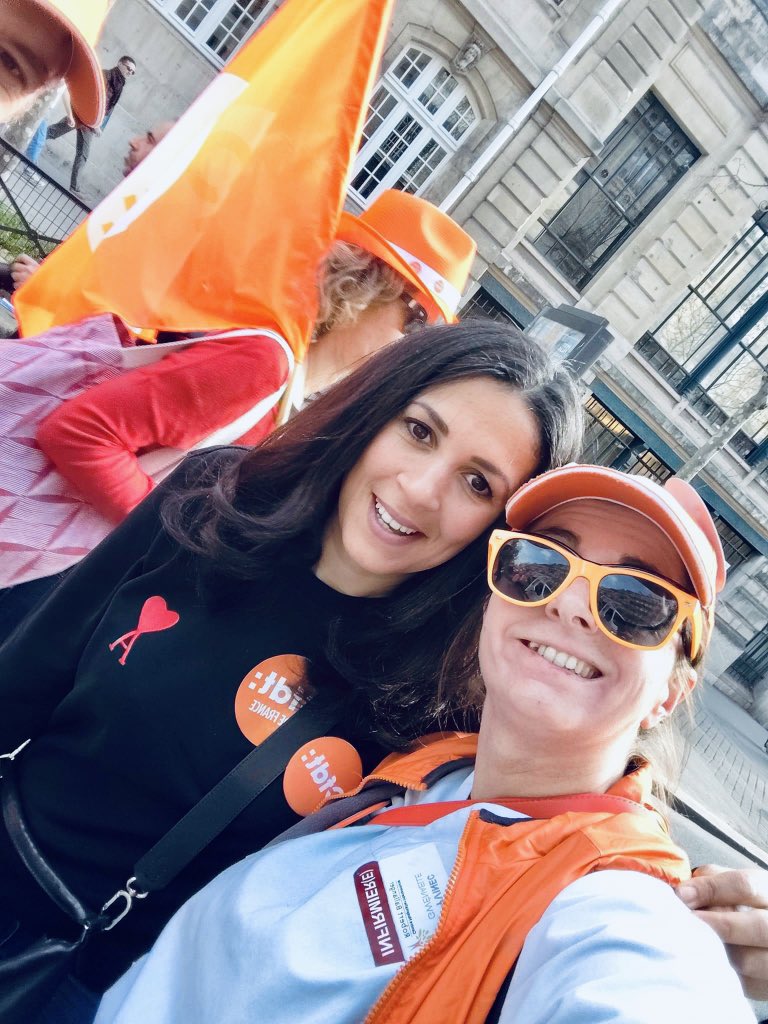 badiaa_souidi's tweet image. Dans la rue ce #19mars pour réclamer l’ouverture de négociations sur les rémunérations et les perspectives de carrières dans la fonction publique. Il y a urgence à revaloriser les salaires des fonctionnaires pour leur donner le pouvoir de vivre dignement de leur travail @CFDT_IDF