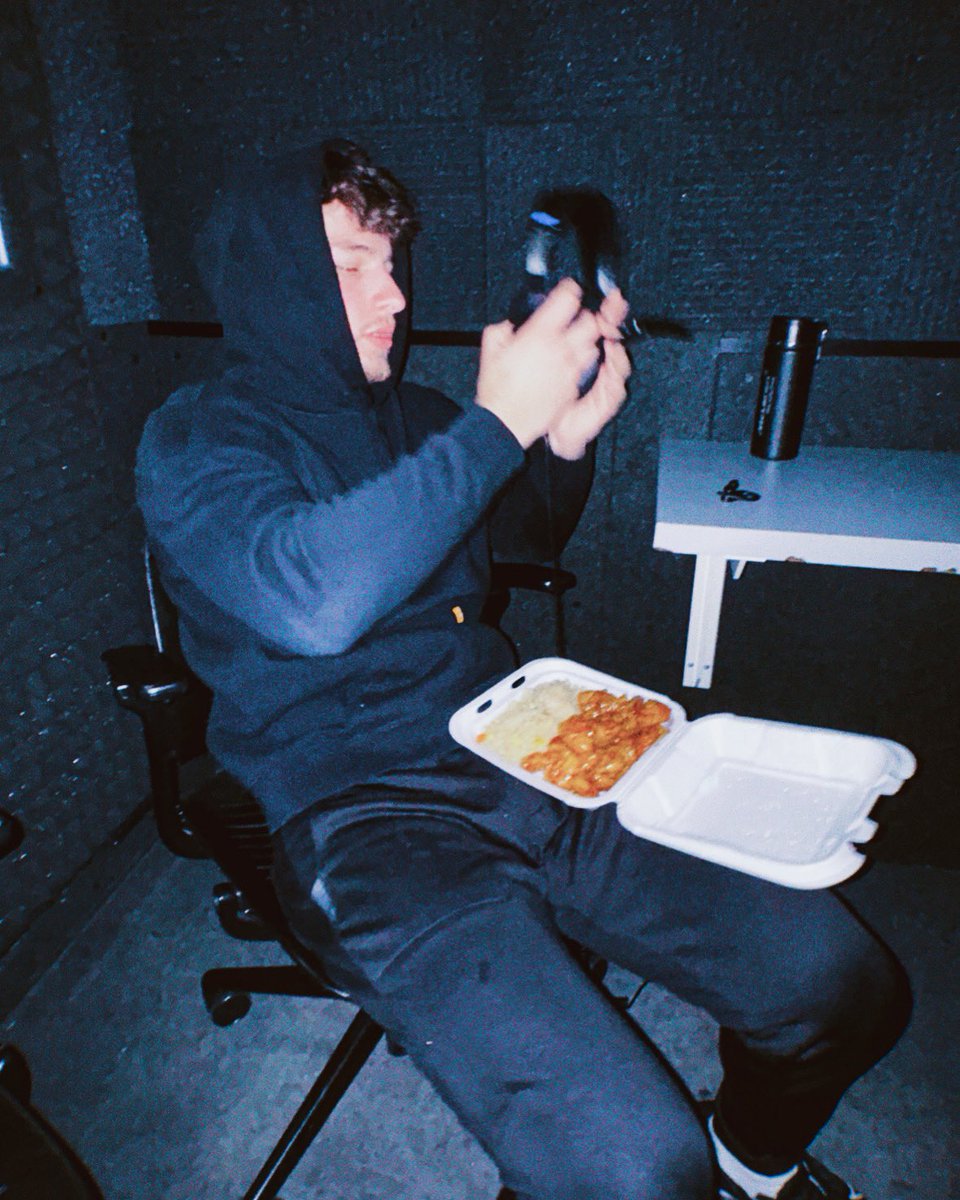 bearo_official's tweet photo. Been 2 comfortable
#rappershit #hiphop #music #pandaexpress https://t.co/gSyeRlcKZp