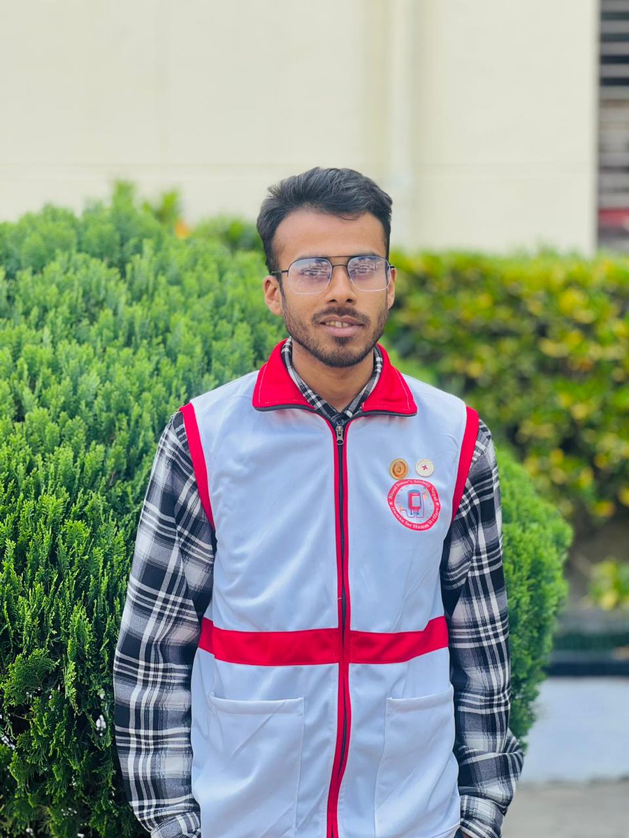 deepak_comred's tweet photo. तिम्रो मुटु बचाउनु छ पृय, तेसैले त रक्तदान गर्नु पर्ने छ! 
कसैको जिन्दगी मा सन्जिबनि छर्नु छ पृय, तेसैले त रक्तदान गर्नु पर्ने छ! 
तिम्रो मष्तिस्कमा डोपोमाइन भर्नु पर्ने छ पृय, तेसैले त रक्तदान गर्नु पर्ने छ ! https://t.co/seSpeeS4pm
