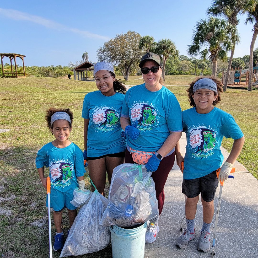 Who’s ready to Spring into action?
The Great American Cleanup has kicked off! Join your local affiliate and help clean your community.
📸: Keep Pasco Beautiful
#keepflbeautiful #GAC2024 #cleanup #florida #dobeautifulthings