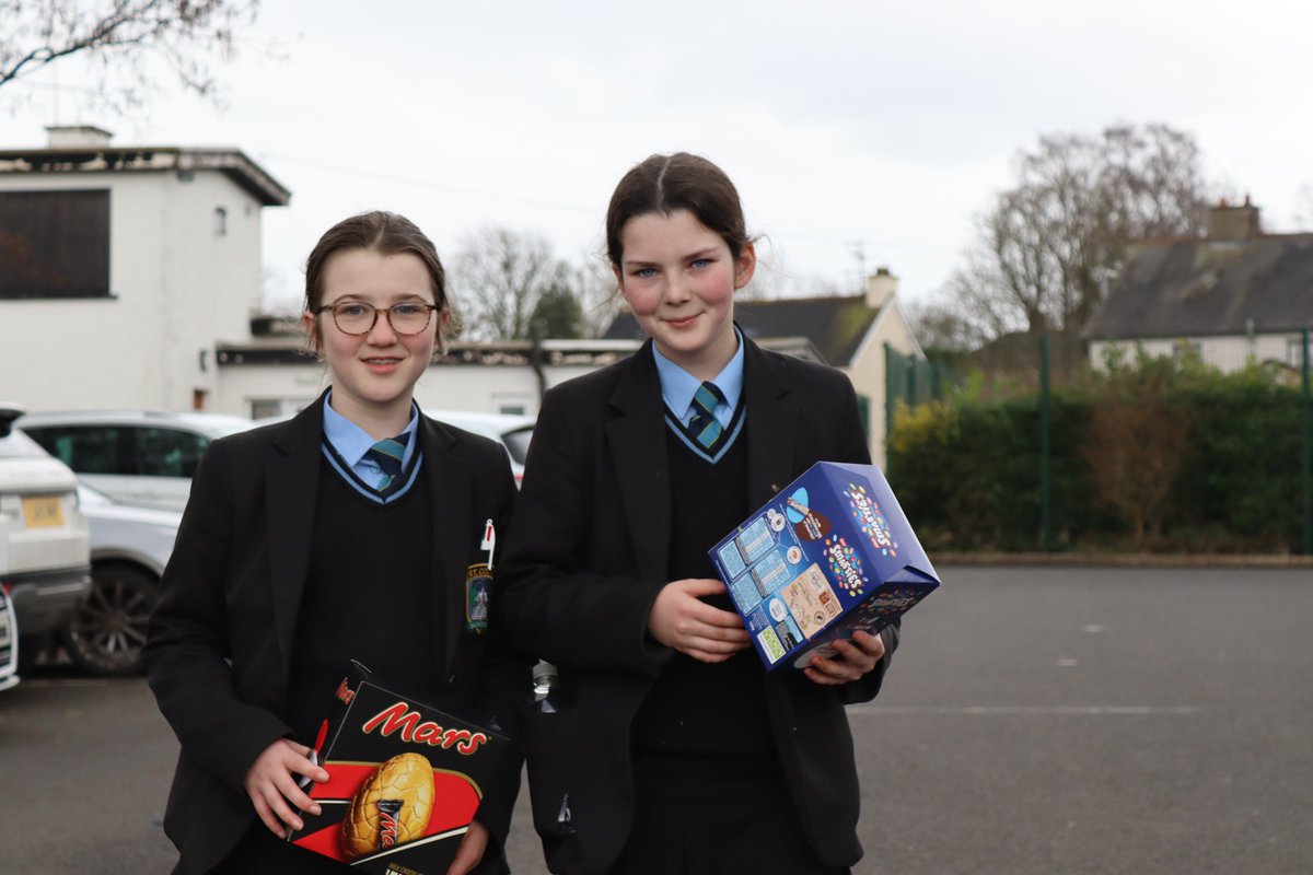 Year 8 had a fantastic time today during their Easter Hunt in support of Trocaire. Not only did we have fun searching for hidden treasures, but we also contributed to a great cause. Well done everyone! 📷