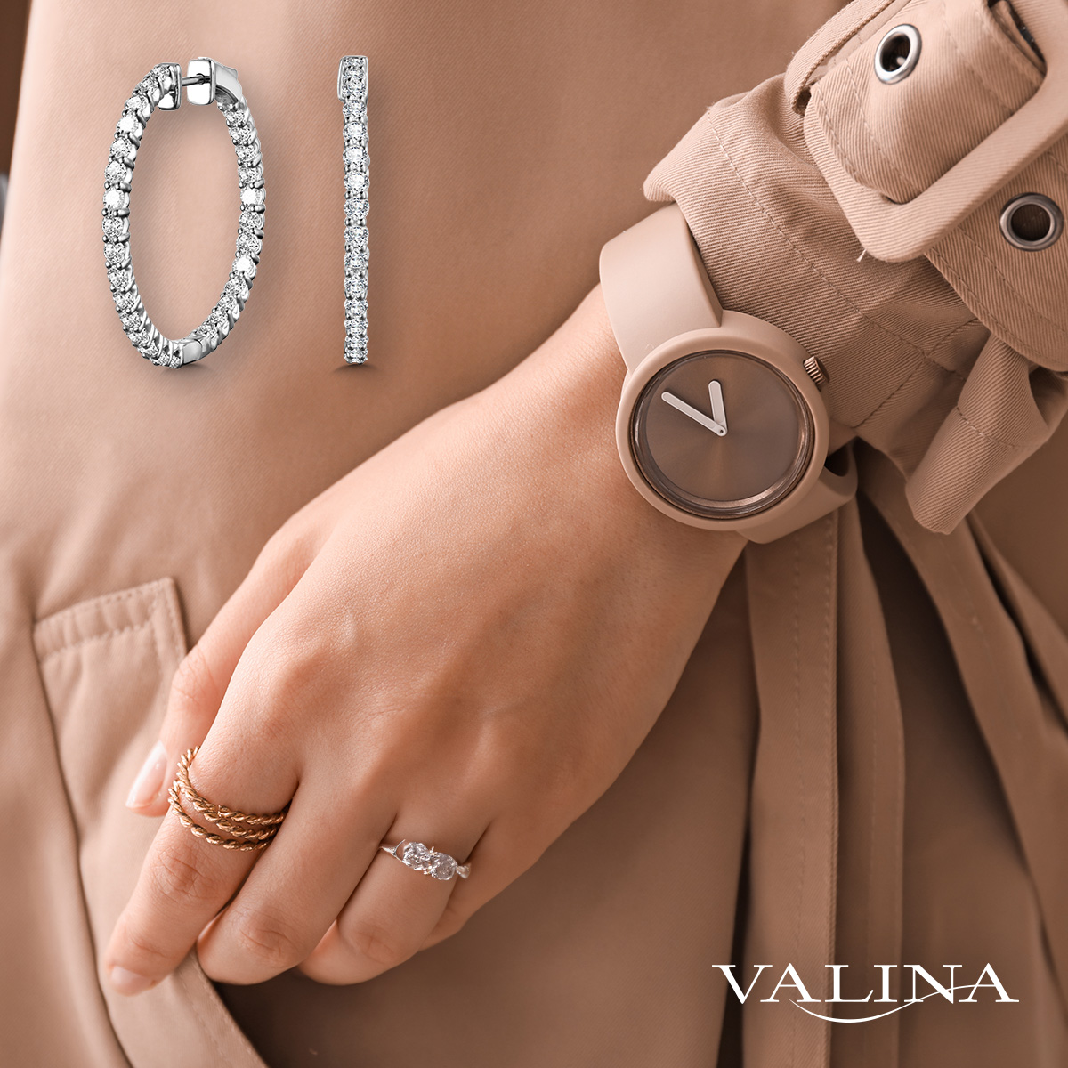 ValinaJewelry's tweet image. Elevate your everyday style with our exquisite diamond hoops, effortlessly blending timeless elegance with modern sophistication. 💎

ecs.page.link/eXJc6

#hoops #hoopsearrings #diamondhoops #goldhoops #finejewelry #Valina