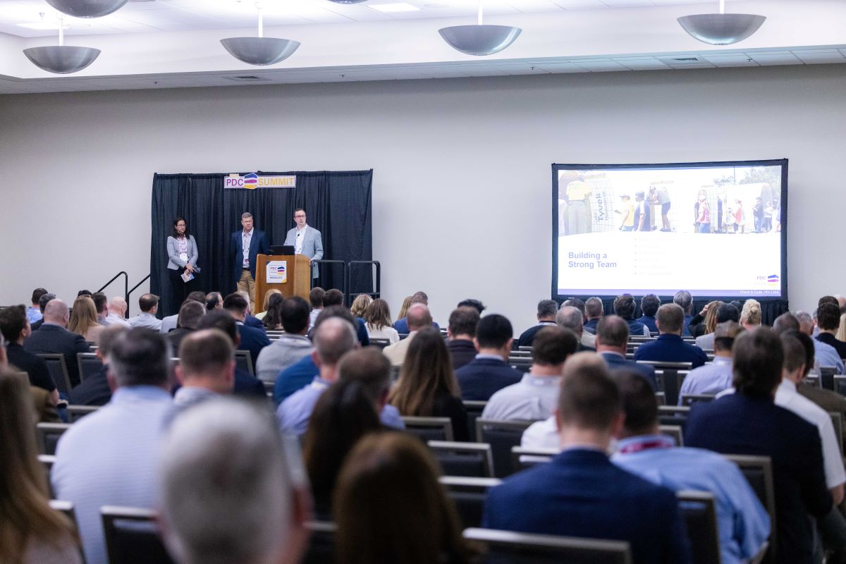 ASHEAHA's tweet photo. Welcome to another sunny day at #PDCSummit 2024! โ๏ธ
Check out some of our favorite photos from yesterdayโs opening keynote, given by Shola Richards, along with breakout sessions!
Stay tuned for more highlights, and view today's full agenda here: https://t.co/9rYsRUpzau https://t.co/hqn4Rcl6Bo