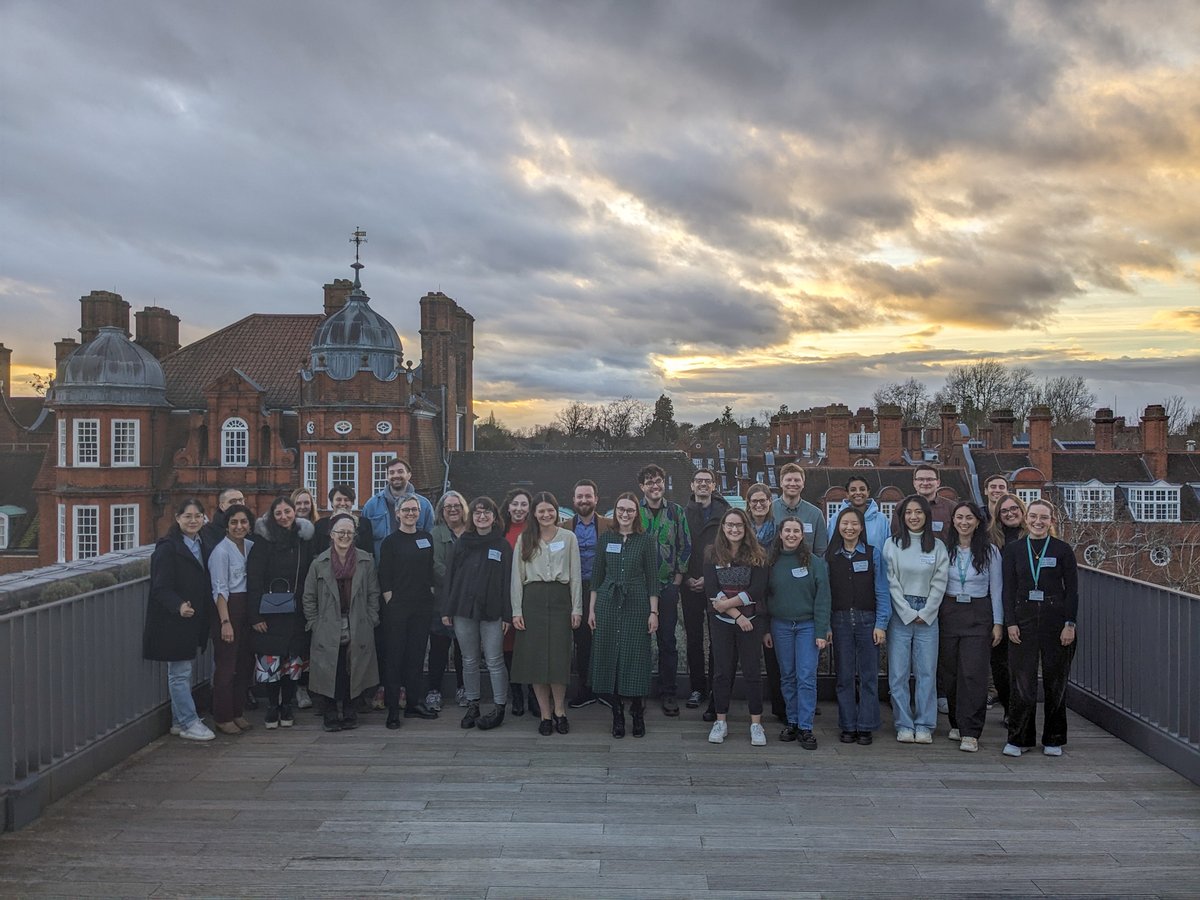 Absolutely thrilled to have run such an inspiring and interesting day at the Interdisciplinary Voice workshop last week @Newnham_College with @alexisdeighton! It was wonderful to see how engaging and supportive this community is 🗣️ till next time...