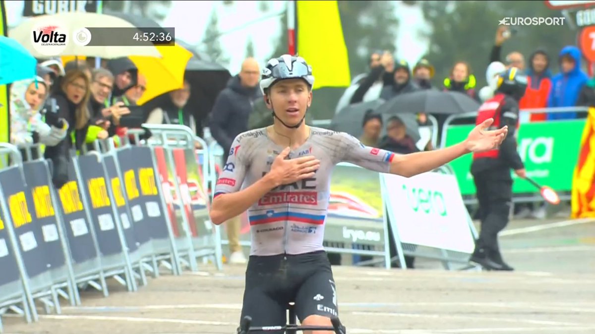 Le Gruppetto tweet media