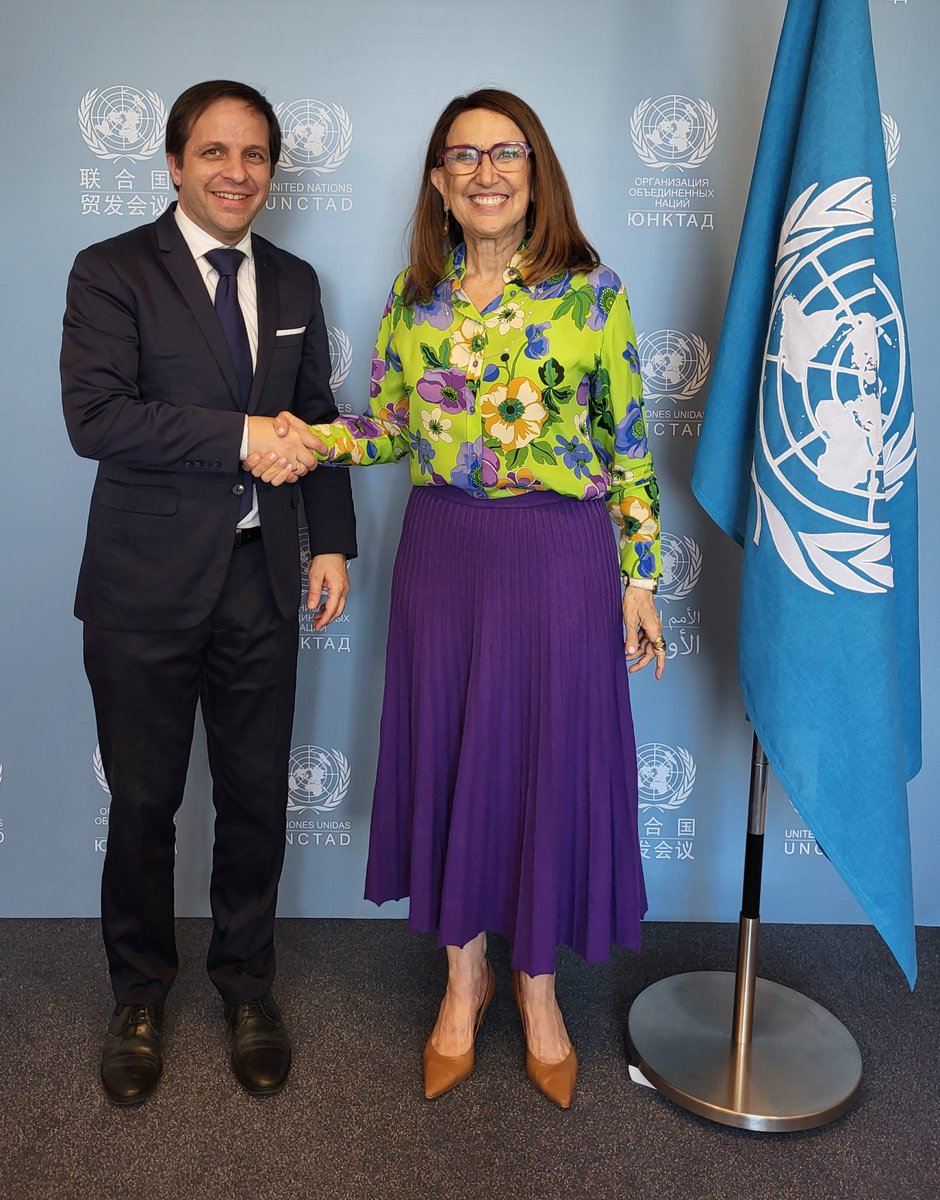 Our Amb. to @UNGeneva @PuyanaFernandez met with H.E. Ms. @RGrynspan, SG of @UNCTAD. Trade & development are fundamental pillars for #peacebuilding among all nations of the #UN family. @UNCTAD & @UPEACE reinforce their cooperation in #peacefulCoexistence #dialogue #Diplomacy