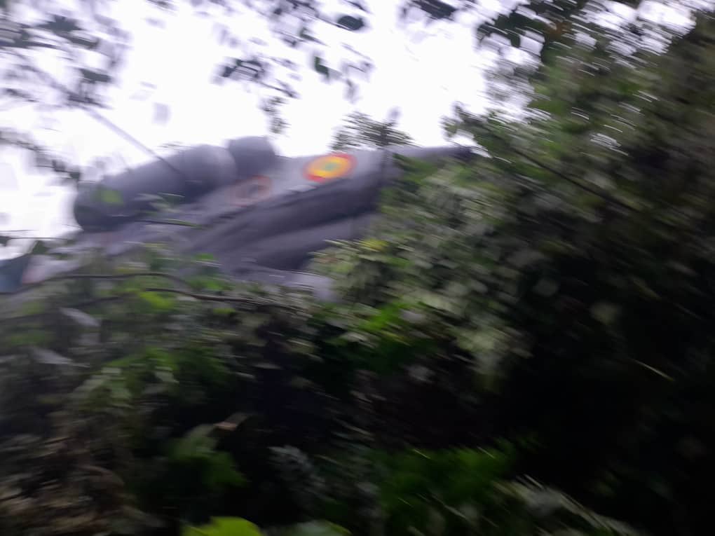 Serwaa_Amihere's tweet photo. Reports coming in : 14 passengers on board an helicopter has crashed at Azani in the Ahanta west municipality of the Western region https://t.co/OUTPUDLy6M