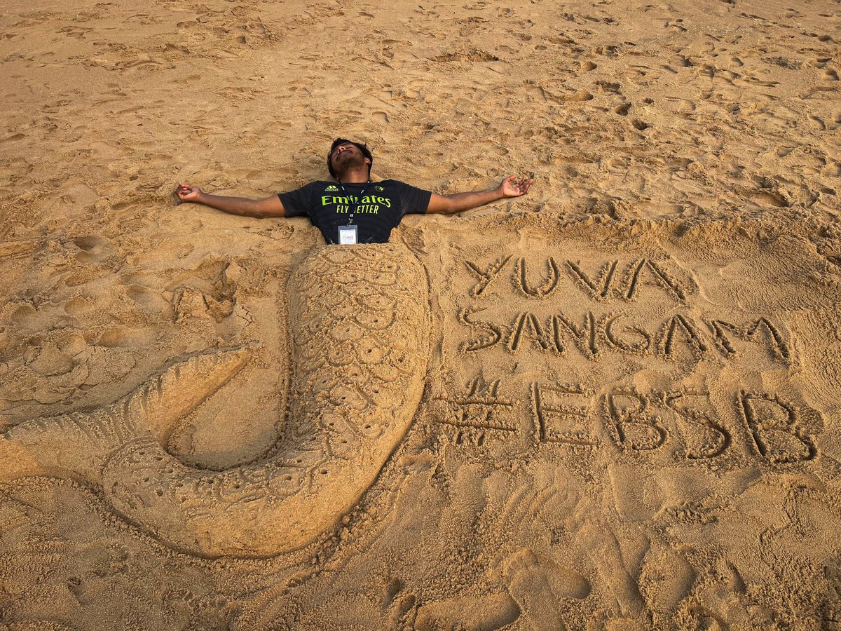 Sand art by one of the Yuva Sangam participants from Himachal Pradesh at a beach in Odisha. 
#YuvaSangam #EkBharatShreshthaBharat #yuvasangamphase4 #Himachal #Odisha #IISERBerhampur