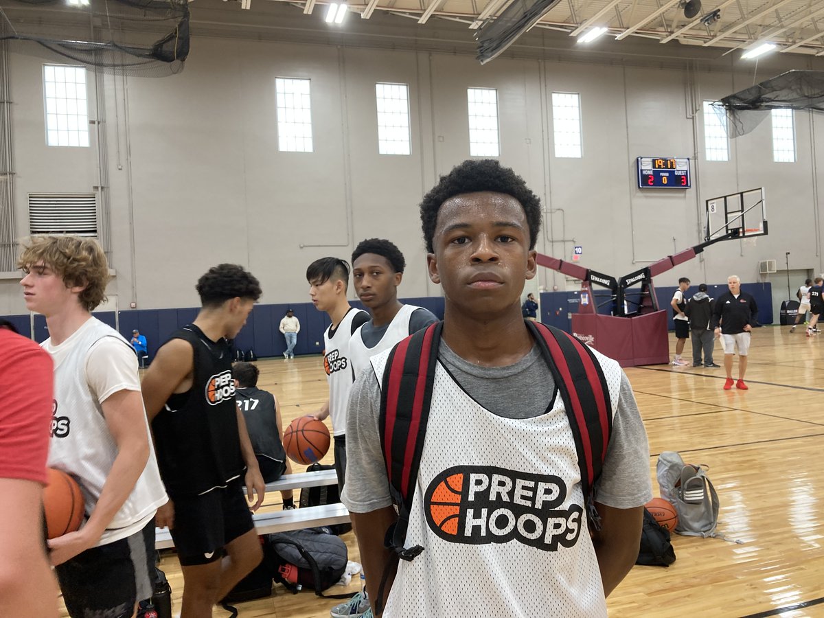 Naperville North PG Bryce Welch @b_welch3 is one of the best uncommitted lead guards on the board. Silky smooth playmaker that has a soft touch finishing game and can shoot it!