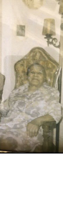Tnami0210's tweet photo. my roots 🌱
1. My great great grandmother(black foot indian) 
2. My great great grandfather(indian and white mixed)
3. My great grandparents(grandmother side)
4. My great grandmother(grandfathers side, full blood choctaw indian had long luscious thick hair) NOBODY here is african https://t.co/DRilsyp1OR