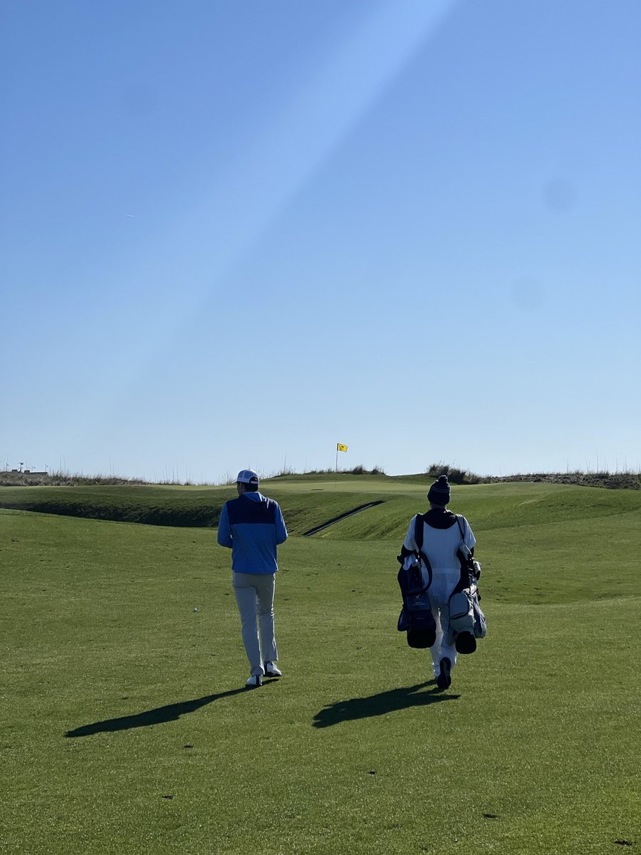 RyanBocchino's tweet photo. First tracks on the Ocean Course on Kiawah. Great company and played in 2:42. Both shot Even. @acaseofthegolf1 @CaddieNetwork #playfaster https://t.co/23P3HtXcSl