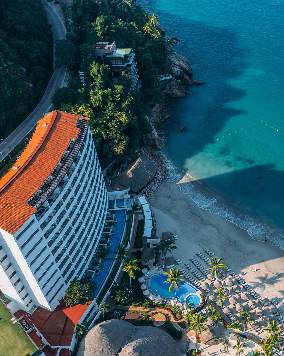 Feel like it’s time for a vacation? You will love it here. #HyattZivaPuertoVallarta #TravelTuesday