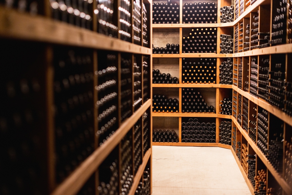 The first day of Spring is here, and you know what that means… spring cleaning! Our latest blog offers some tips on keeping your wine collection in top shape, so you can relax knowing it's in peak condition for the year ahead. pasowine.com/spring-cleanin…