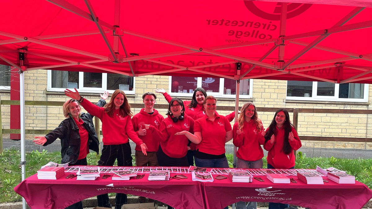 cirencoll's tweet photo. Thank you to everyone who came along to our Open Day on Saturday! We had a fantastic time meeting everyone π #cirencoll #cirencestercollege #openday https://t.co/qZHL9Hf1NP