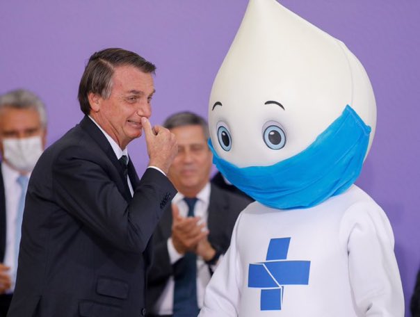 ilpolitico_web's tweet image. 🇧🇷 L’ex presidente brasiliano Bolsonaro è stato incriminato per associazione a delinquere e falsificazione della propria vaccinazione contro il COVID-19. 

ℹ️ Secondo media locali ci sono possibilità che venga arrestato