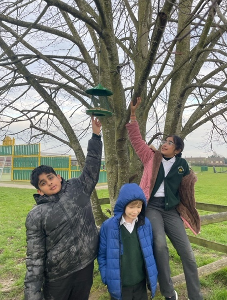 “As part of our commitment to sustainability we have installed some bird feeders at our campuses. The children enjoyed filling and positioning these, and we are looking forward to seeing a variety of birds using them!” #Sustainability #Claycots