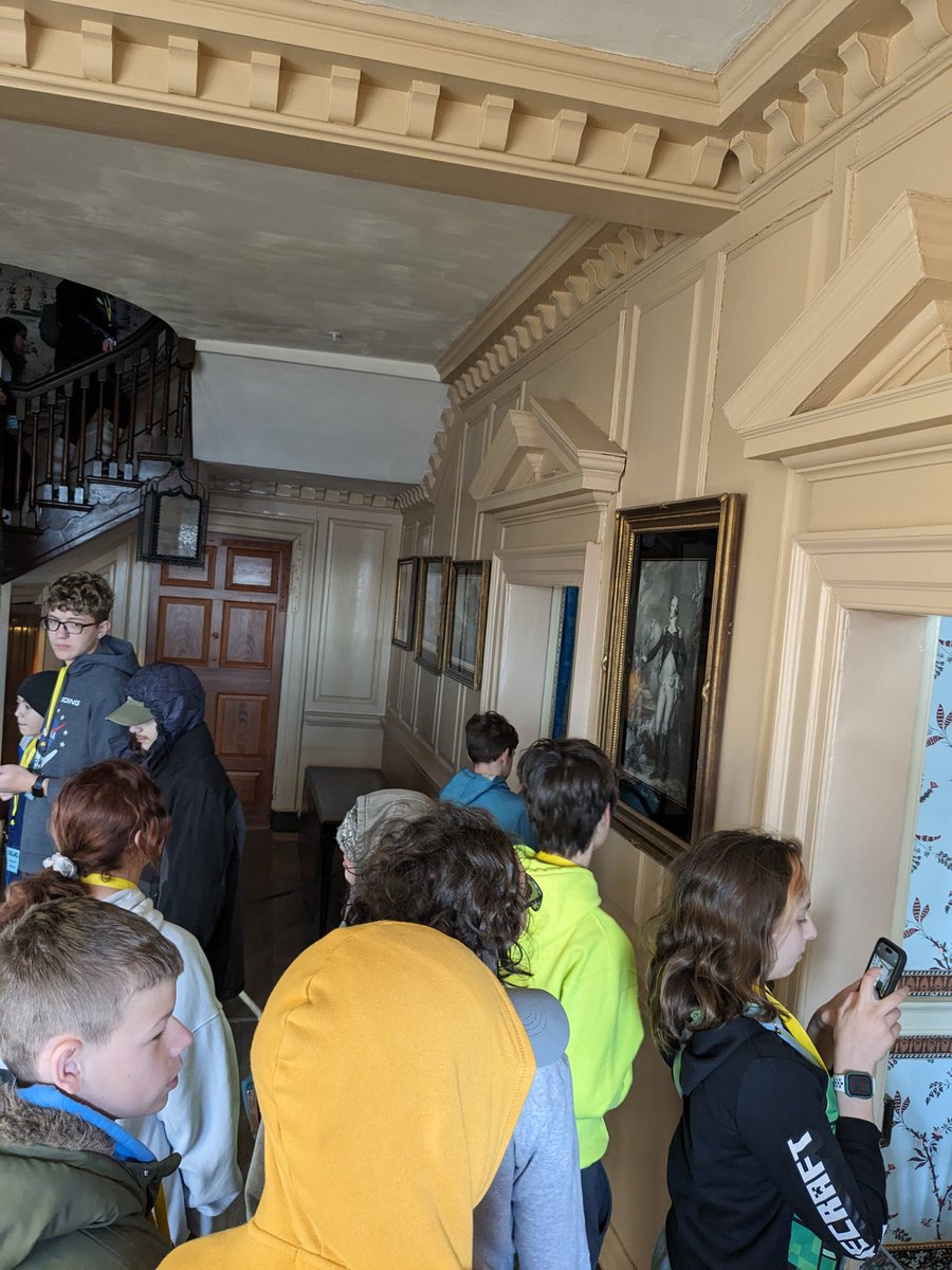 AnthonyBeggrow's tweet photo. Great time so far with the Bruins DC trip! Kids are learning a lot! #BerlinDC24 #BerlinDC24Bus4 https://t.co/n4rfcJcGhE