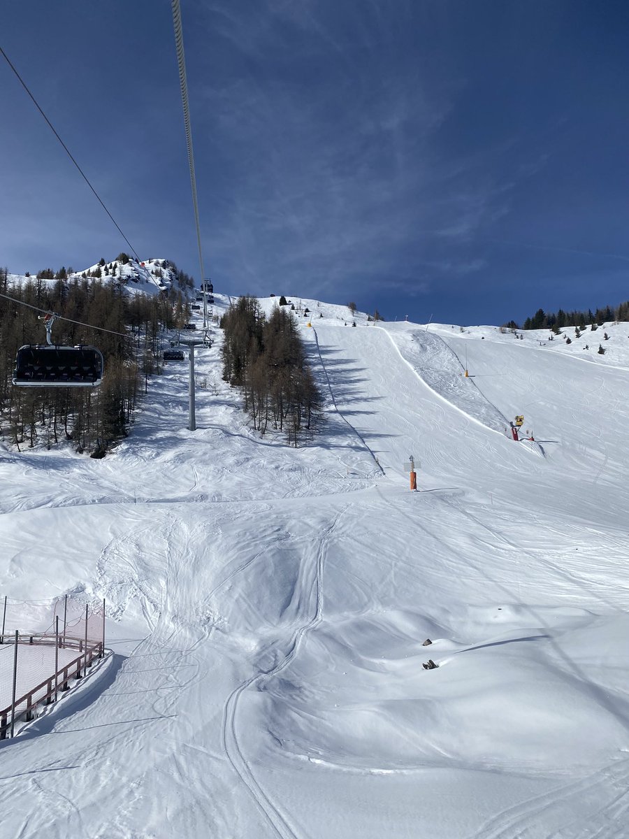 gaechifrou's tweet photo. für keinen strand der welt⛷️🎿🌞 https://t.co/OO25a71JeP