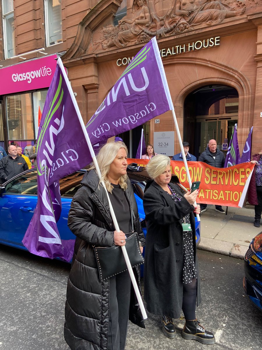 Trade unions protested today against £36M in cuts to Glasgow’s social care and health budget. The HSCP budget meeting is tomorrow. We call on the eight Glasgow City Councillors on the HSCP to refuse to make these cuts and instead fight for more money for our city’s services.