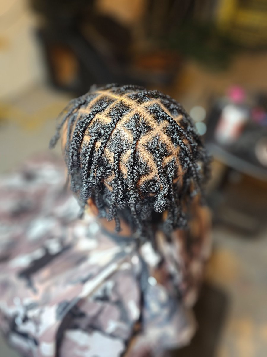 UrbanStrandz's tweet photo. Looking for a low tension/natural and growth conducive style this Spring? 

Book all natural hair needs 💕🫶🏾(currently offering natural styles starting at $30). 

DM to book!☺️

#bostonbraids #cambridgebraids #mensbraids #bostonhair #bostonhairstylist #bostonbraider #plaits https://t.co/sVYZ8xsuQA