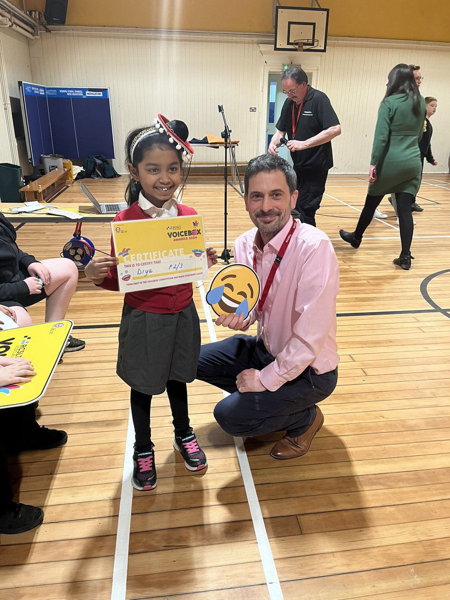MrsRenwickSPS's tweet photo. Well done to our finalists in the #voicebox joke competition, especially to our superstar P6 who was the overall winner. Her joke has been submitted to the next round of judging 🤞🏻 @rcsltscot https://t.co/cLFHGk8Wj9