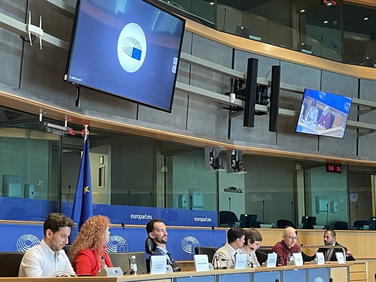 Session 1 of stakeholder event @EUparliament for @CANCERLESS_EU ▶️ 🔸@FreekSpinnewij1 @FEANTSA : connection of #homelessness & #cancer not often made 🔸MEP @Kympouropoulos: homelessness is issue of social #justice 🔸Coordinator @GrabovacIgor: needed now is sustainability.