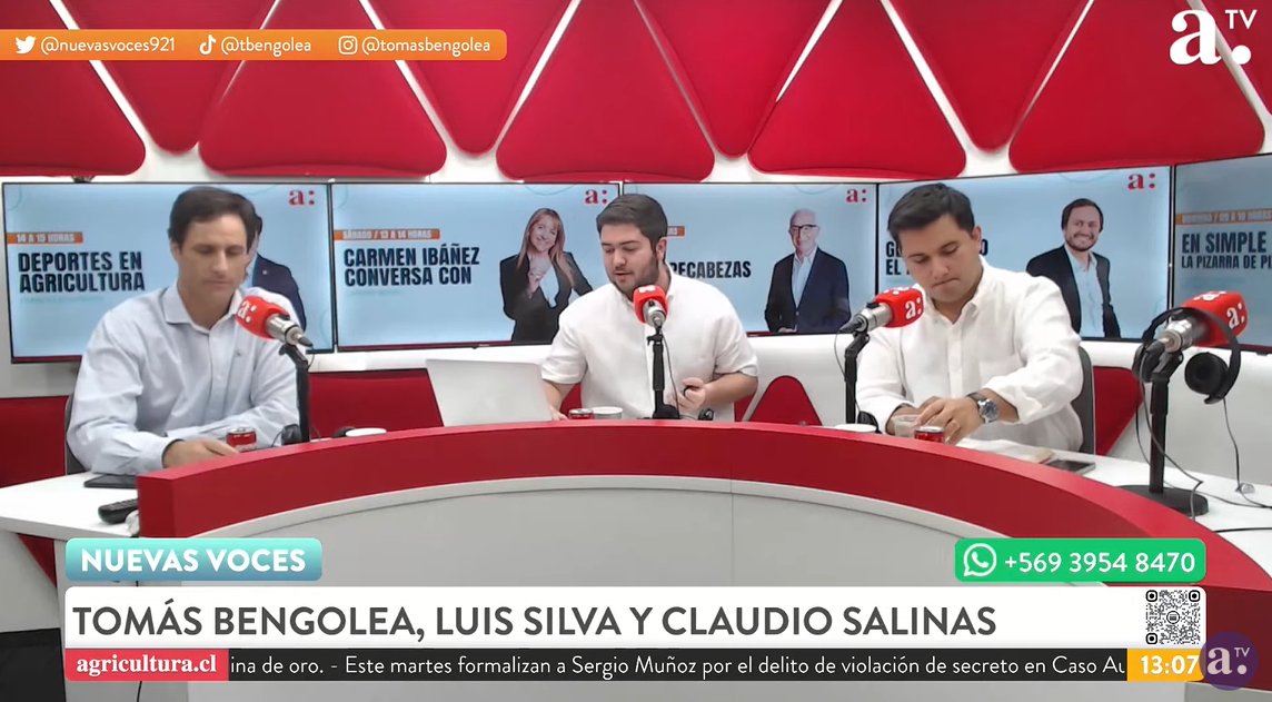 🔴AL AIRE    

Partimos este #Martes junto a nuestro panel de actualidad: <a href="/CSalinas_M/">Claudio Salinas</a> y <a href="/profesor_silva/">El Profesor Luis Silva 👍🇨🇱</a>. 

👉Sigue la conversación en: youtube.com/watch?v=-ItE3q… 

<a href="/tomasbengolea/">Tomás Bengolea 🖐🏻🇨🇱</a>📲 <a href="/AgriculturaFM/">Agricultura</a>