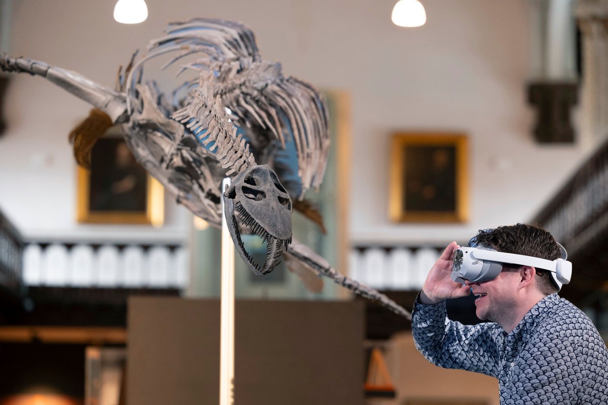 📢 Calling Cultural Heritage Enthusiasts! If that's you then you can help with our research 🙌. Museums in the Metaverse (@UofGMiM) needs your help to understand how audiences might use virtual museums. How? Just take this short survey: tinyurl.com/4tt3h3xy