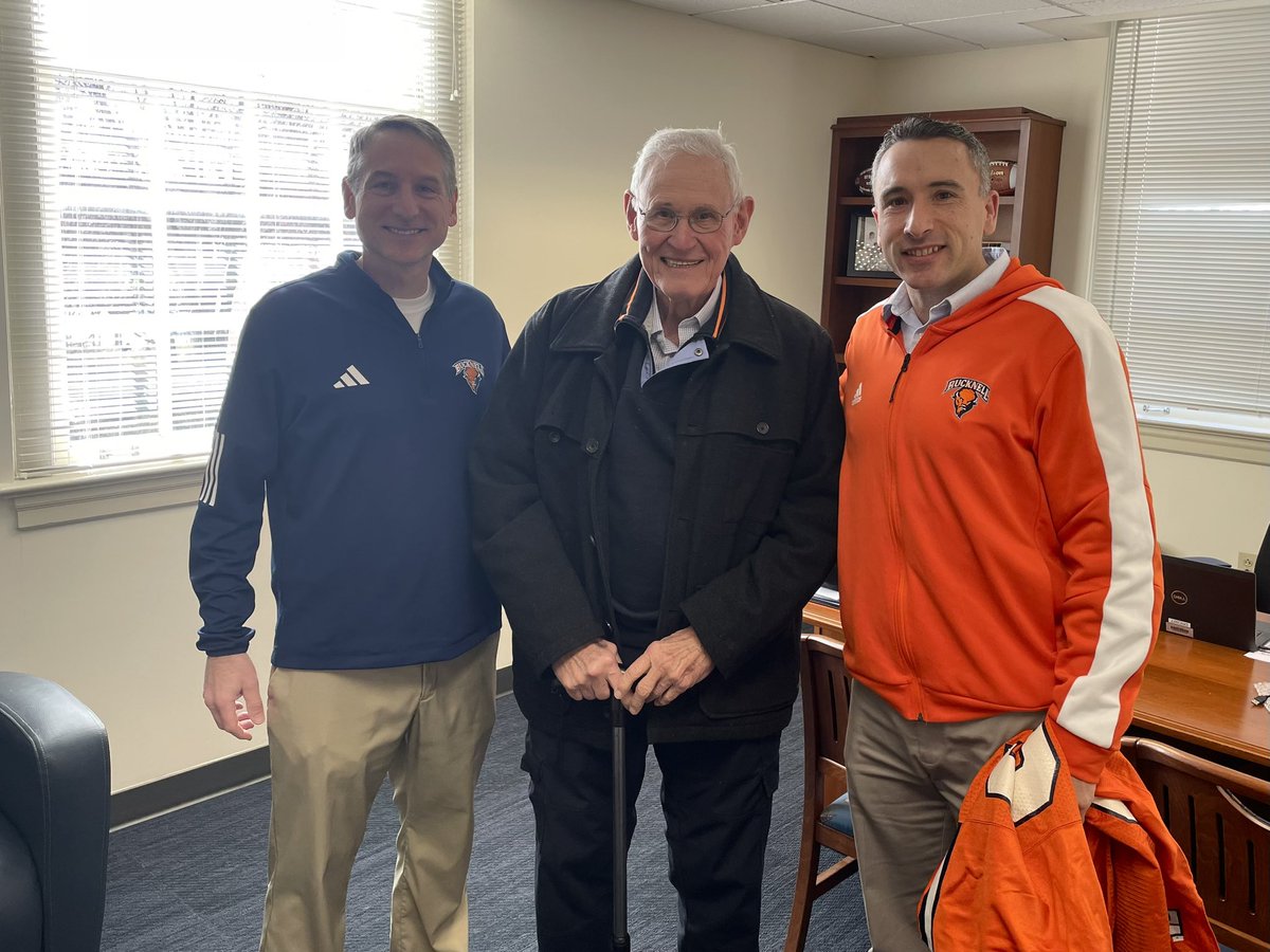 What an honor to spend time with Dr. John Bergfeld ’60, P’86, a U.S. Navy veteran, pioneer in the world of sports medicine, and a Bucknellian through and through. We appreciate you, Dr. Bergfeld! #rayBucknell