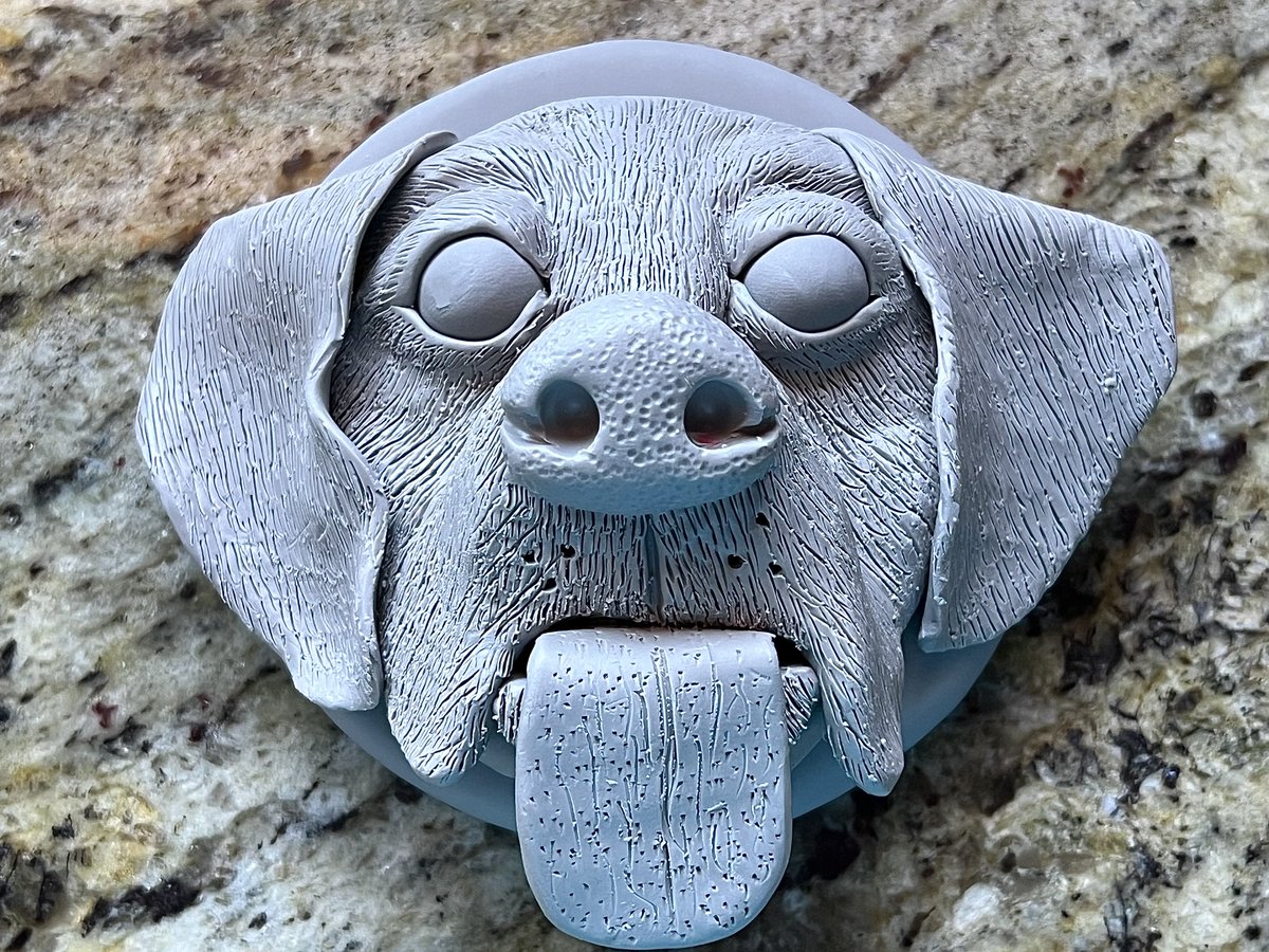Momma had a busy morning in the studio sculpting!🥳🥰 Hope you enjoy her piece, she just finished. Now onto painting!🥳🥳🥳