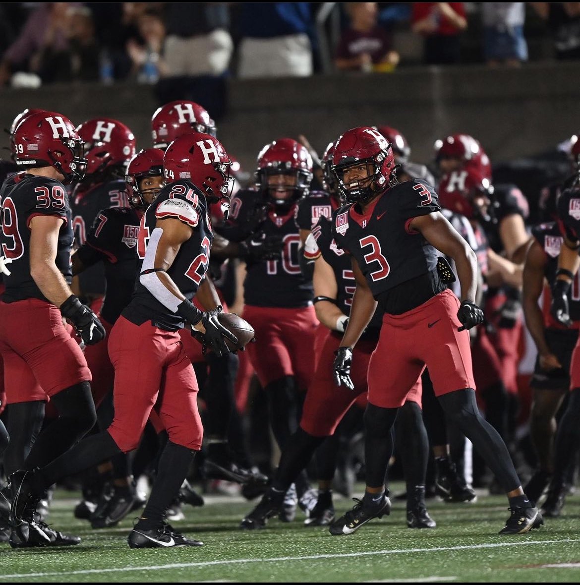 #AGTG Blessed To Receive An Offer From Harvard University #GoCrimson @dj_BluMajik @HarvardFootball @Coach_Aurich @CoachMoore313 @Nawf_Recruits @CoachHerron12