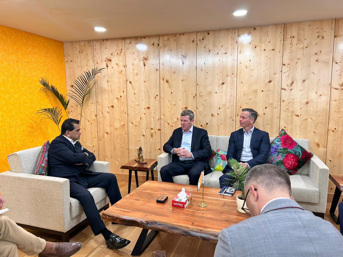 amitabhk87's tweet photo. Positive and constructive discussions with Ryan McInerney, Global CEO @Visa . Discussed India’s digital public infrastructure, UPI, fintech and how transformation in lives of citizens has been ushered  in with technological leapfrogging. https://t.co/iFEKVUposg
