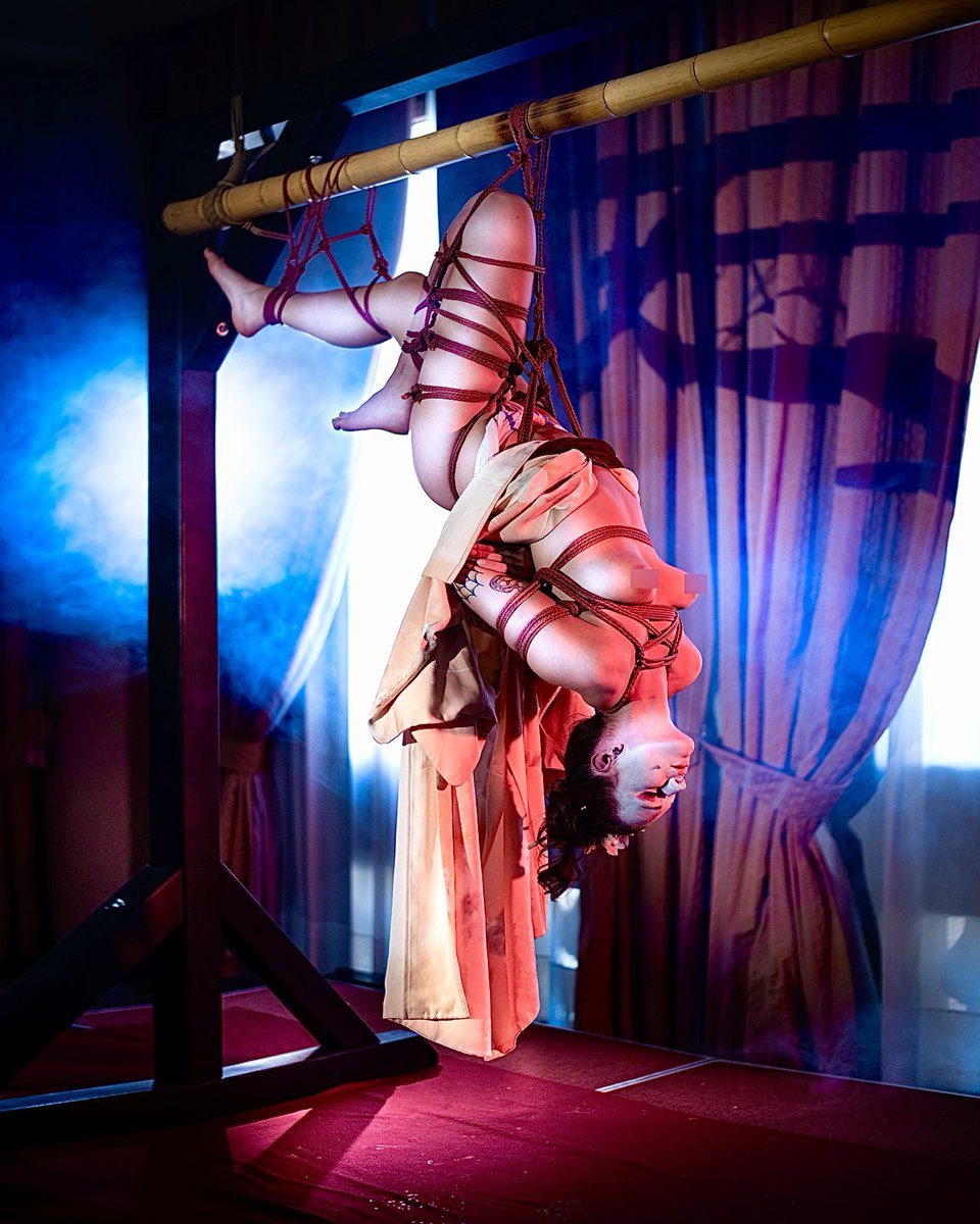 HikariKesho's tweet photo. From a Kabuki Theater style performance at Plaza Hotel with amazing @eva_blackhell
👉for all my works : https://t.co/tb4Qd6j7V3
.
.
#shibari #shibaribondage #shibariphotography #altmodelling #inkedgirls #tattoedgirl #tattoedmodel #shibariartist #performance #performanceart https://t.co/y5mYzNwRHy