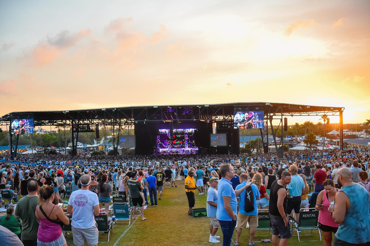 Happy First Day of Spring! 🌸☀️🎵 That means our 2024 Concert Szn is right around the corner! What show are you most excited to see?