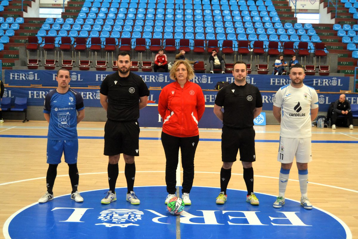 🏆 2ª División B

👥 Álvaro Darriba / Pablo Enrique Guntín
👤 Patricia Doval
@CTAFSdaRFGF

@oparrulofs 🆚 @AEstrada_Futsal

📸 @adanpuentes

#futsal #aretofutbola #futsalreferee #referee #arbitro #arbitra #ctafs #rfef #ferrol #quenotelocuenten #cogafs