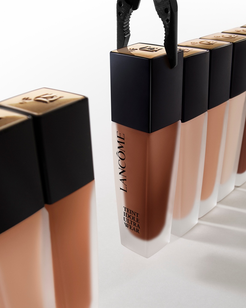 arcstore_sa's tweet photo. Enter the next level of flawless skin and complexion with LancΓ΄meβs Teint Idole Ultra Wear foundation. Get ready for more performace with out most-loved longwear foundation.
#arcstore #lancome #teintidoleultrawearfoundation #luxurybeauty #luxurymakeup https://t.co/a7SIiWcvq3