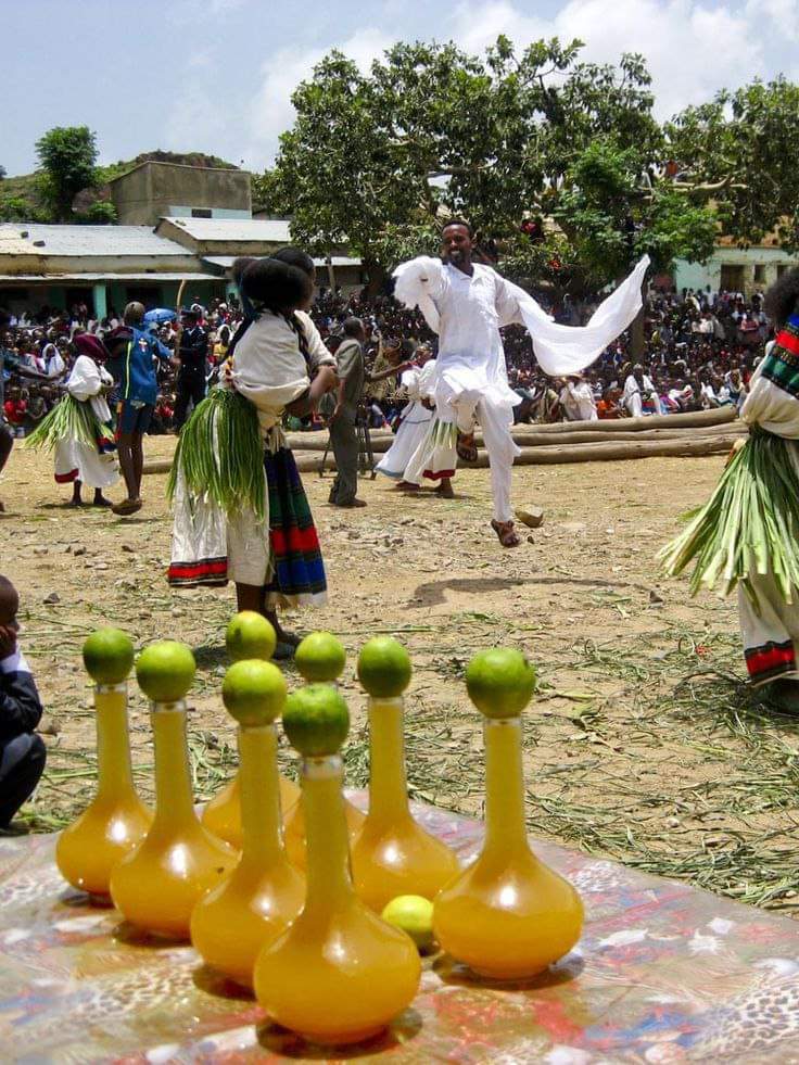 Hadgitourism's tweet photo. #Tembien, the birthplace of #EmperorYohannes the 4th, #RaesiAlulaAbanega and many other heros and heroines, has a lot to offer to its visitors. #Awris is a typical cultural dance, #Miess is a common traditional drink made from pure honey.
📷TCBT https://t.co/2NUdwXyTJA
