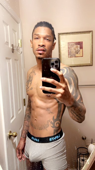 Wake wakey ☺️ https://t.co/IYd2ExtZ7m