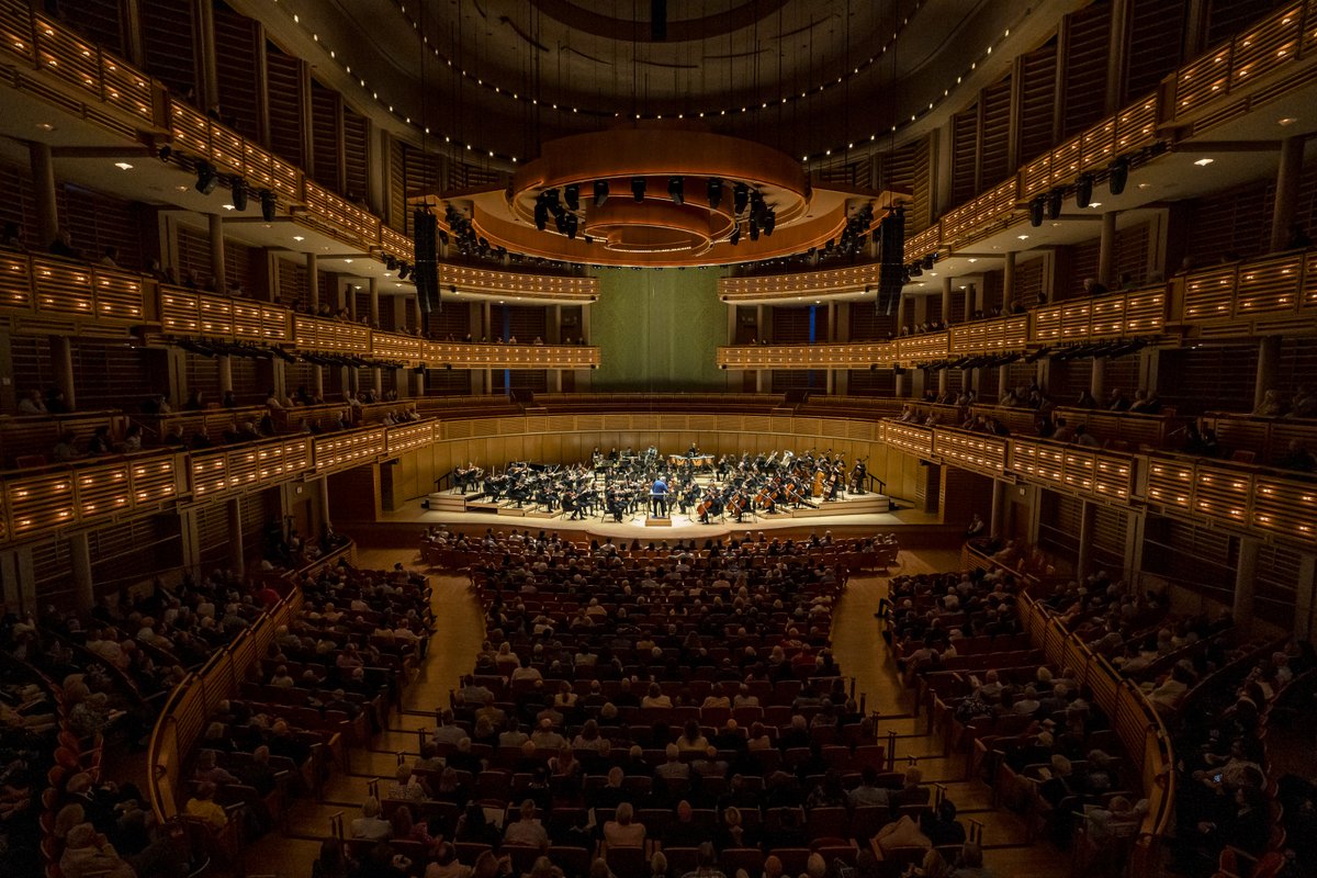 Last Saturday's concert, MTT conducts Tchaikovsky 4, left us speechless! Thank you, Michael Tilson Thomas, Dashon Burton, and the New World Symphony Fellows for a wonderful performance at the Arsht Center.