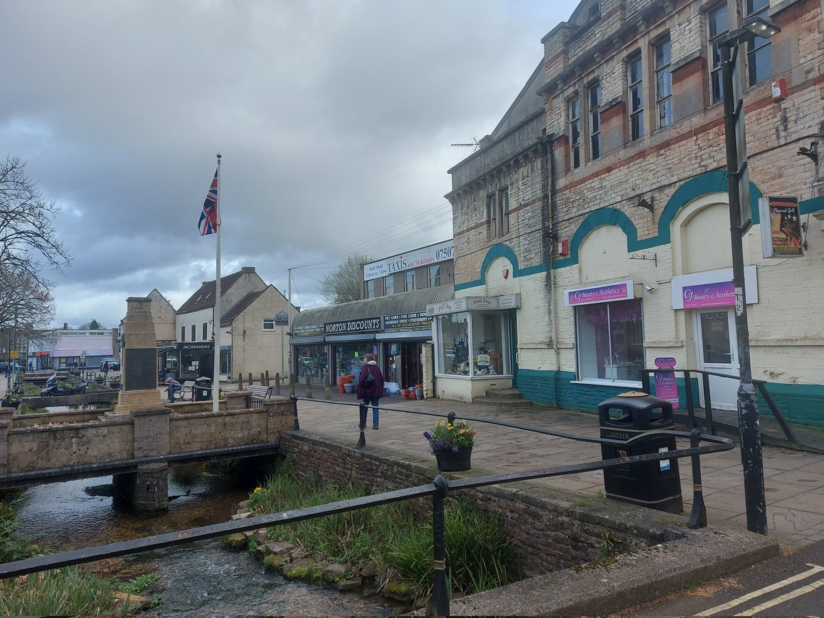 Midsomer Norton the high street today. Is that rain coming in? #nubit#midsomernorton