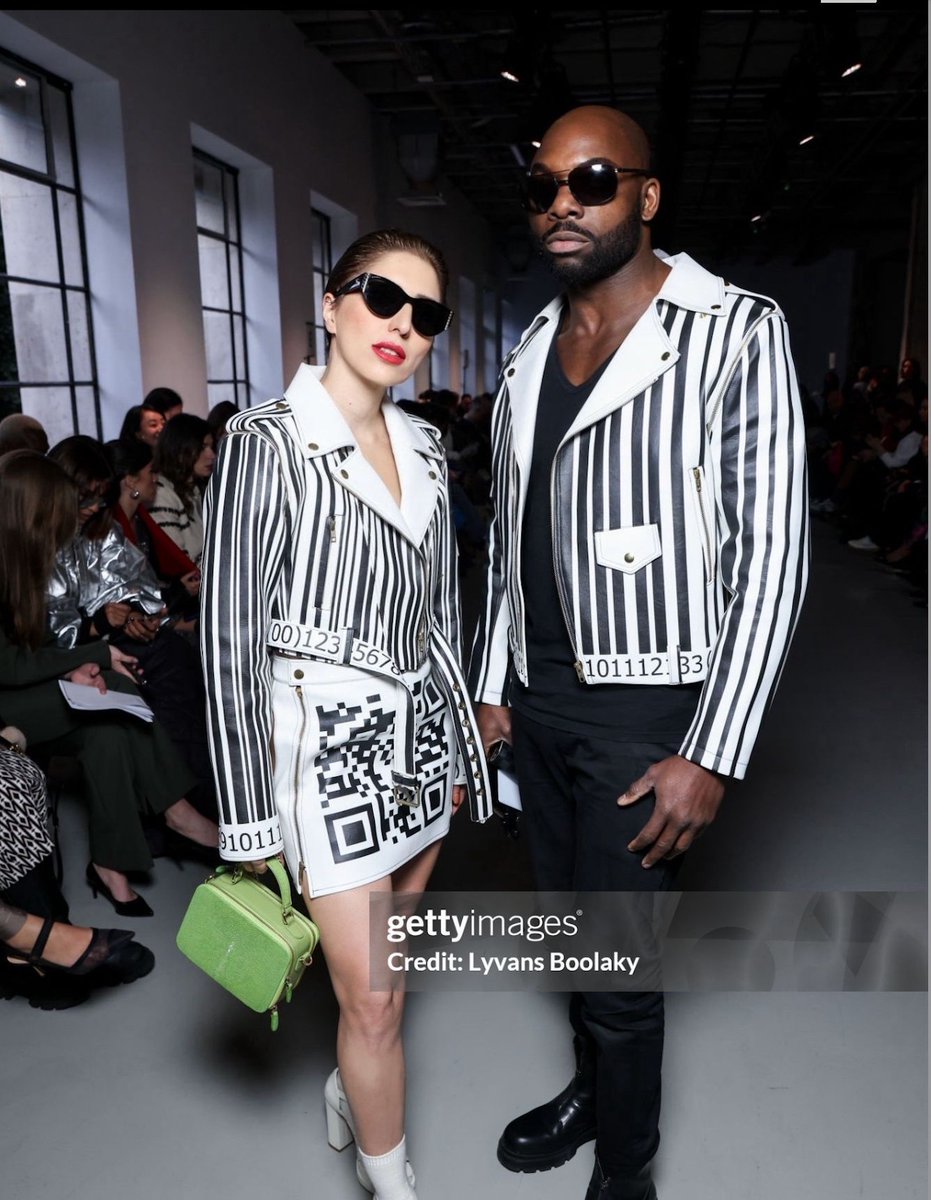 ITSMARTINAPPELT's tweet photo. The beautiful @saloccisworld &amp; @jimmytheonlywaytogetstronger is wearing a archive MARTIN APPÉLT Look from our SS2020 Haute Couture collection "GOLDDIGGER" at Paris Fashion Week.

Credit: Lyvans Boolaky / gettyimages

#hautecouture #parisfashionweek  #highfashion #streetstyle https://t.co/IlWY6tFFbQ