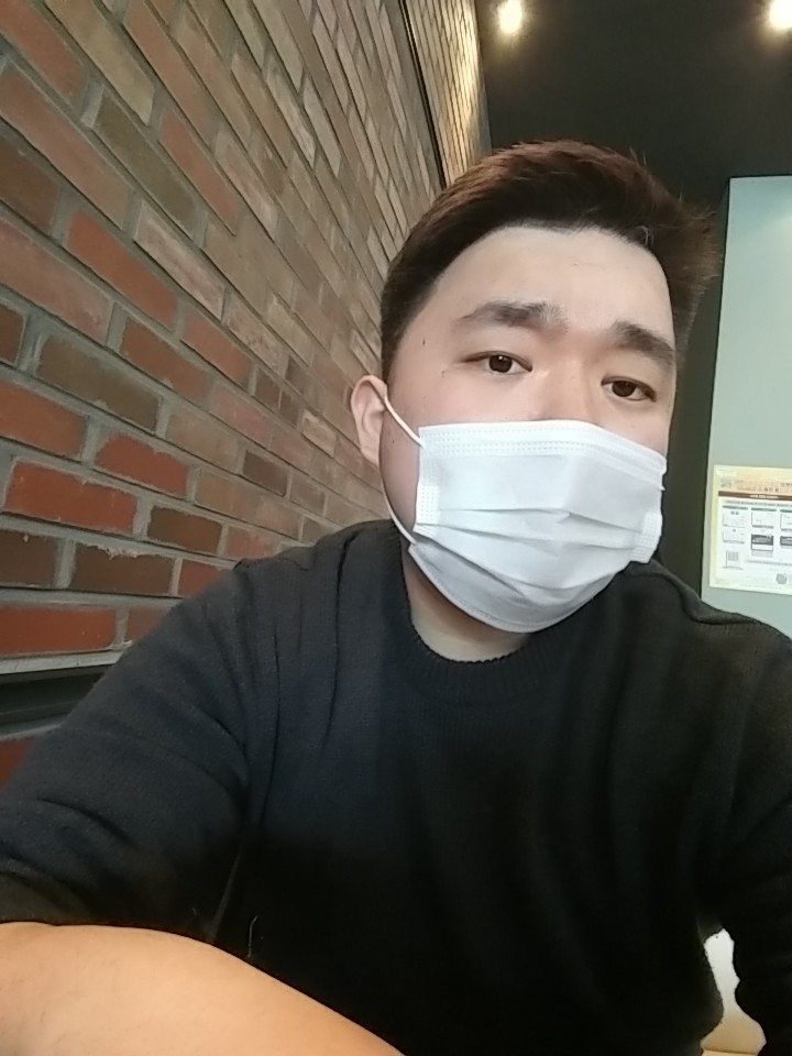 Gom0827's tweet photo. 트친소
* 트위터 시작해볼까 합니다 *^^~
* 광주광역시 살고 있습니다 
* 아재아재 30대 아재아재
* 잘부탁드립니다. https://t.co/eJdHbRGRqL