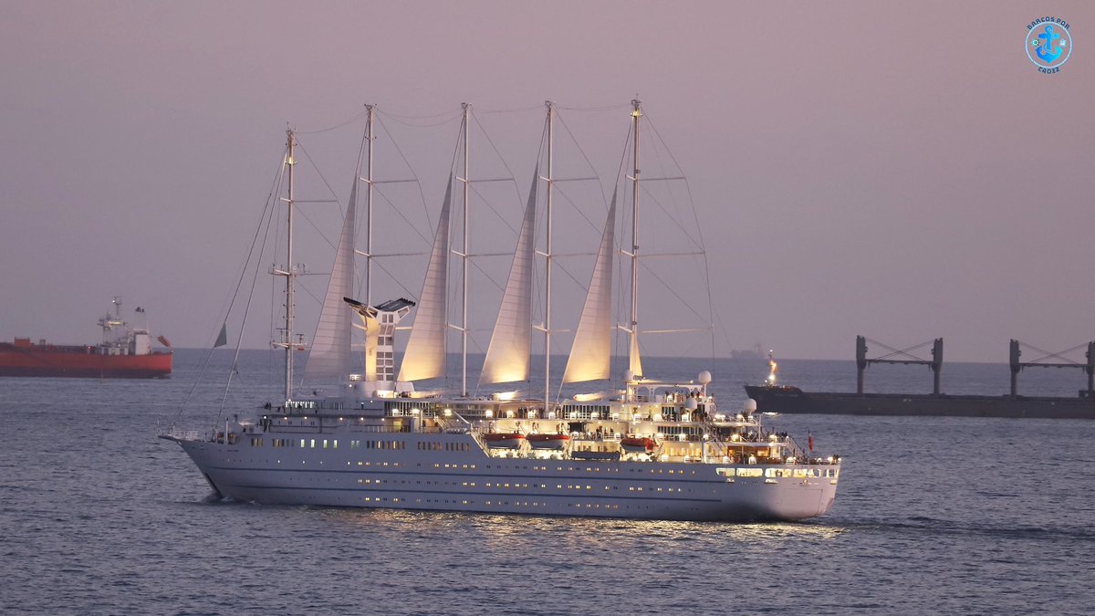 Crucero WIND SURF saliendo del puerto de Barcelona @WindstarCruises Tipo de buque: crucero IMO: 8700785 MMSI: 309242000 Eslora: 187m Manga: 20m Calado: 5,4m Peso muerto: 1654t Arqueo bruto: 14745t Año construcción: 1980 Bandera: The Bahamas🇧🇸